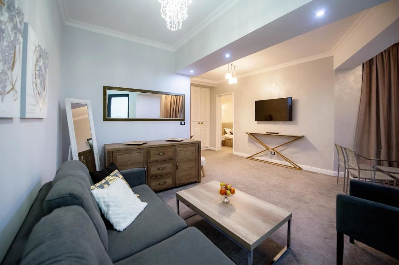 Отель Brater Luxury Бухарест