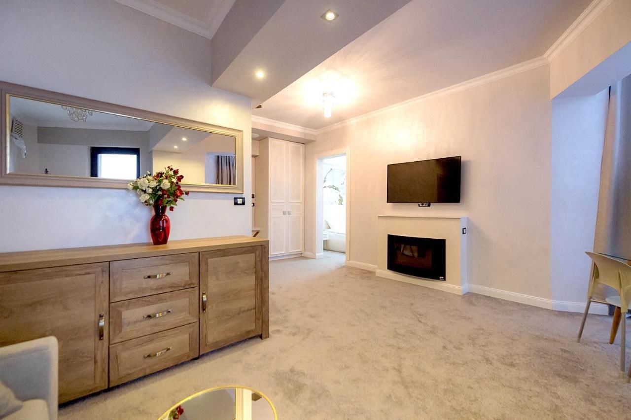 Отель Brater Luxury Бухарест