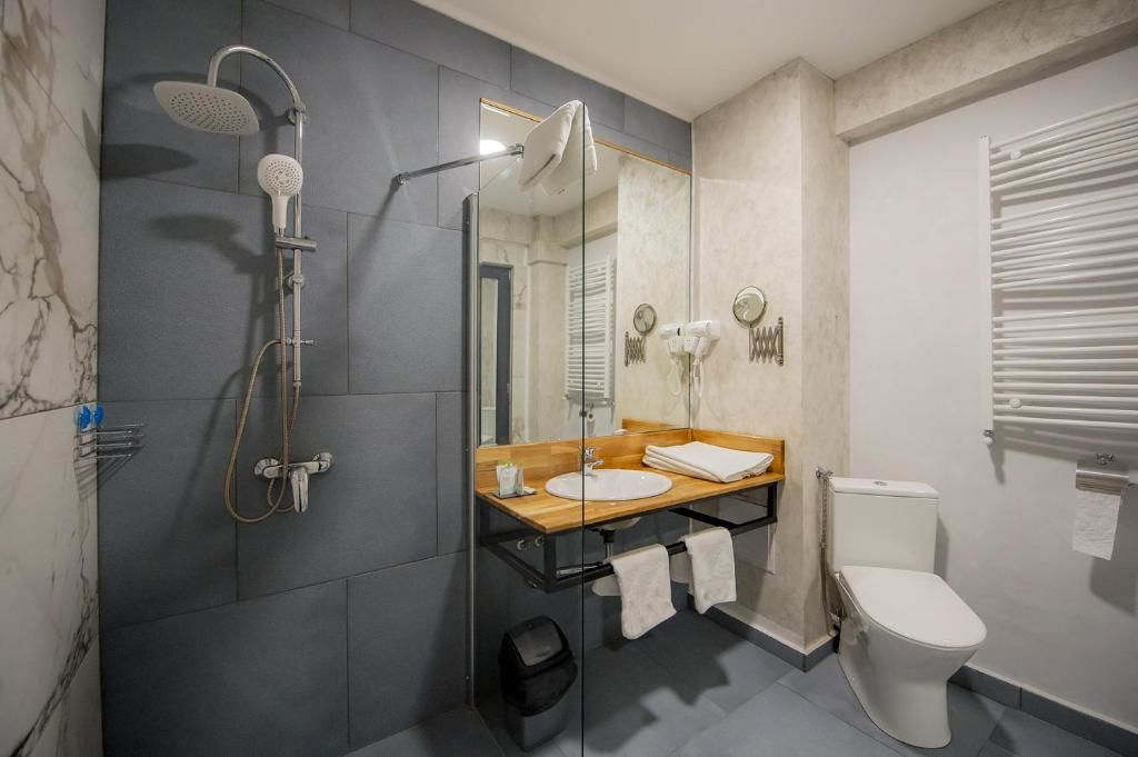 Отель Brater Luxury Бухарест