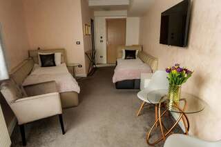 Отель Brater Luxury Бухарест Стандартный двухместный номер с 2 отдельными кроватями-3