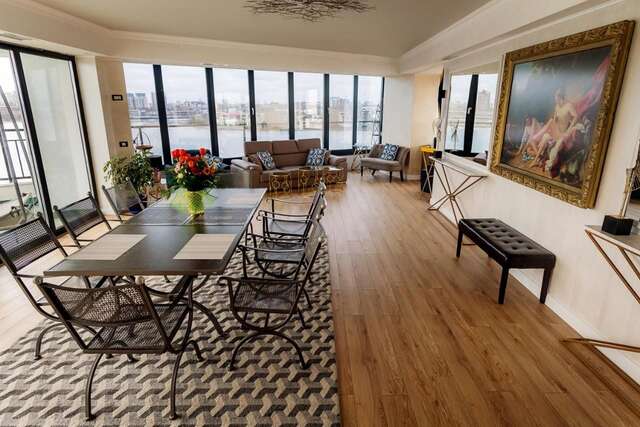 Отель Brater Luxury Бухарест-13